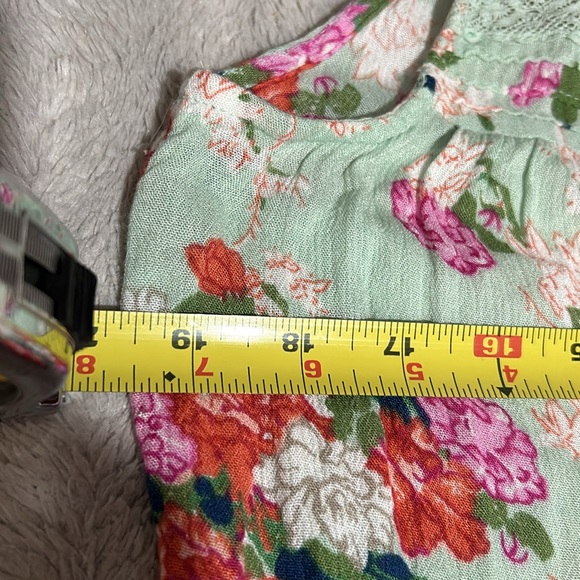 Anthropologie Meadow Rue Pintucked Sleeveless Buttondown Top sz 4 - Picture 6 of 7